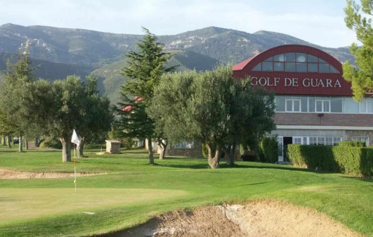 Villa Guara Golf Y Pool Comotucasa Nueno Exterior foto